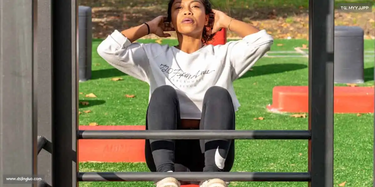 <strong>milan米兰</strong>🏒冰场飞驰，用速度点燃冬日里的热血激情！